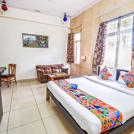 Fabhotel Everest International Udaipur Ngoại thất bức ảnh