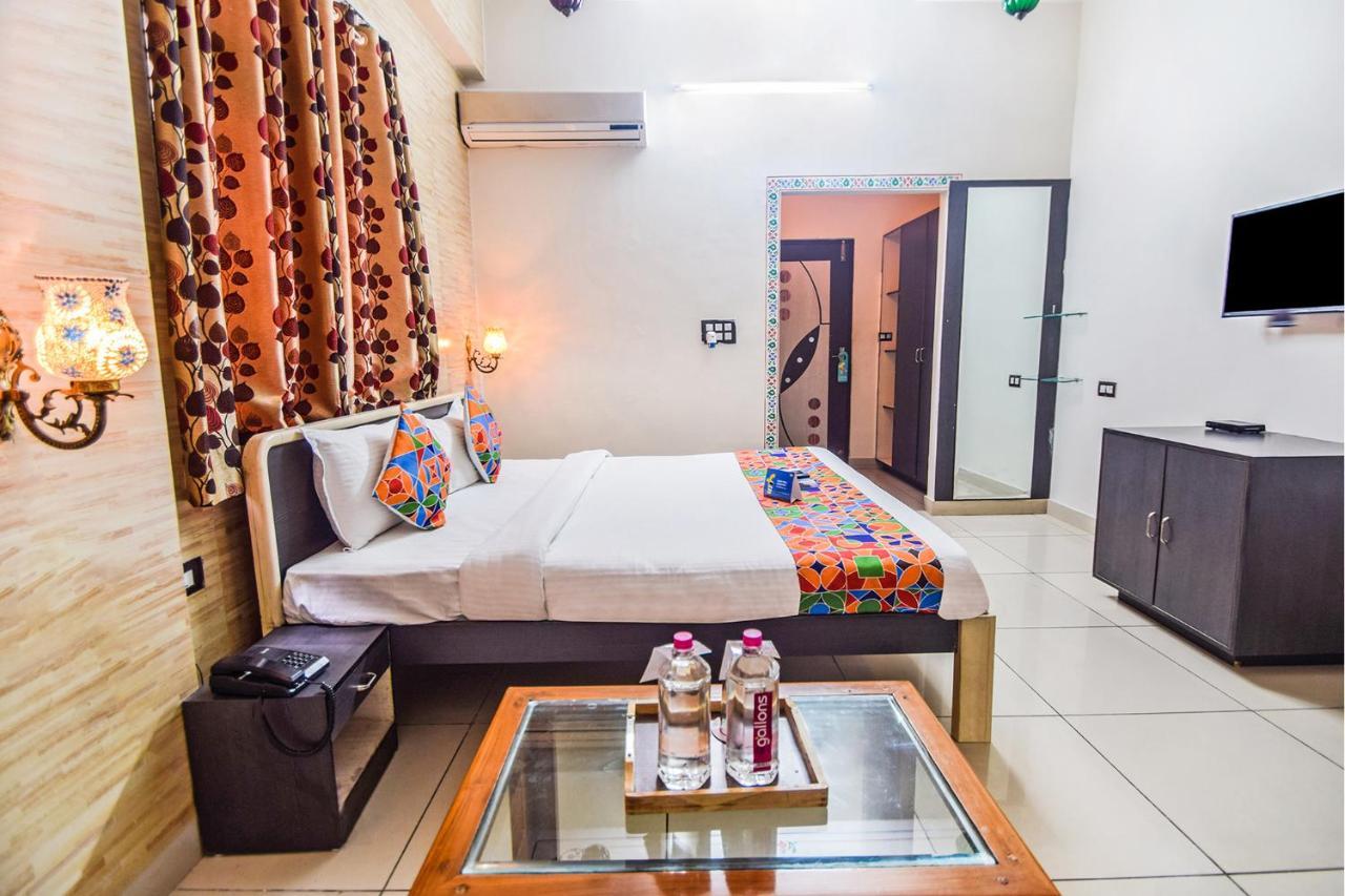 Fabhotel Everest International Udaipur Ngoại thất bức ảnh