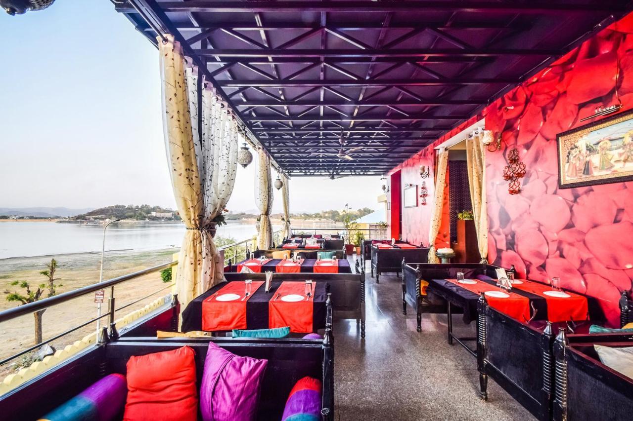 Fabhotel Everest International Udaipur Ngoại thất bức ảnh
