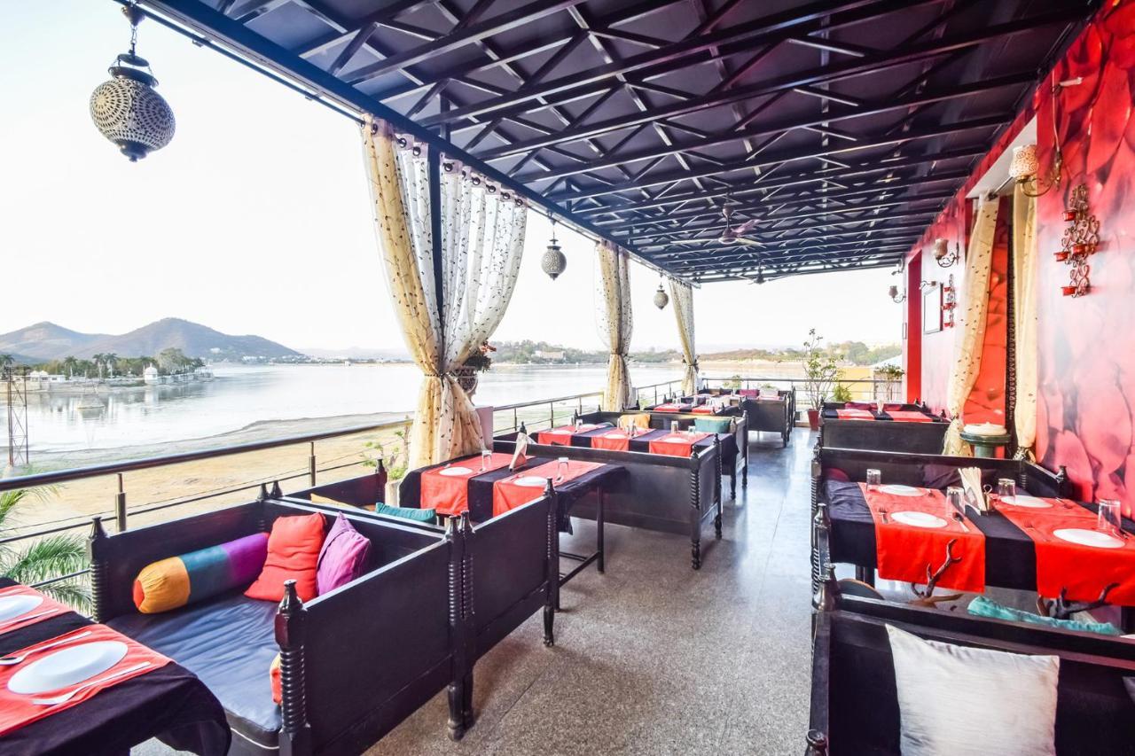 Fabhotel Everest International Udaipur Ngoại thất bức ảnh